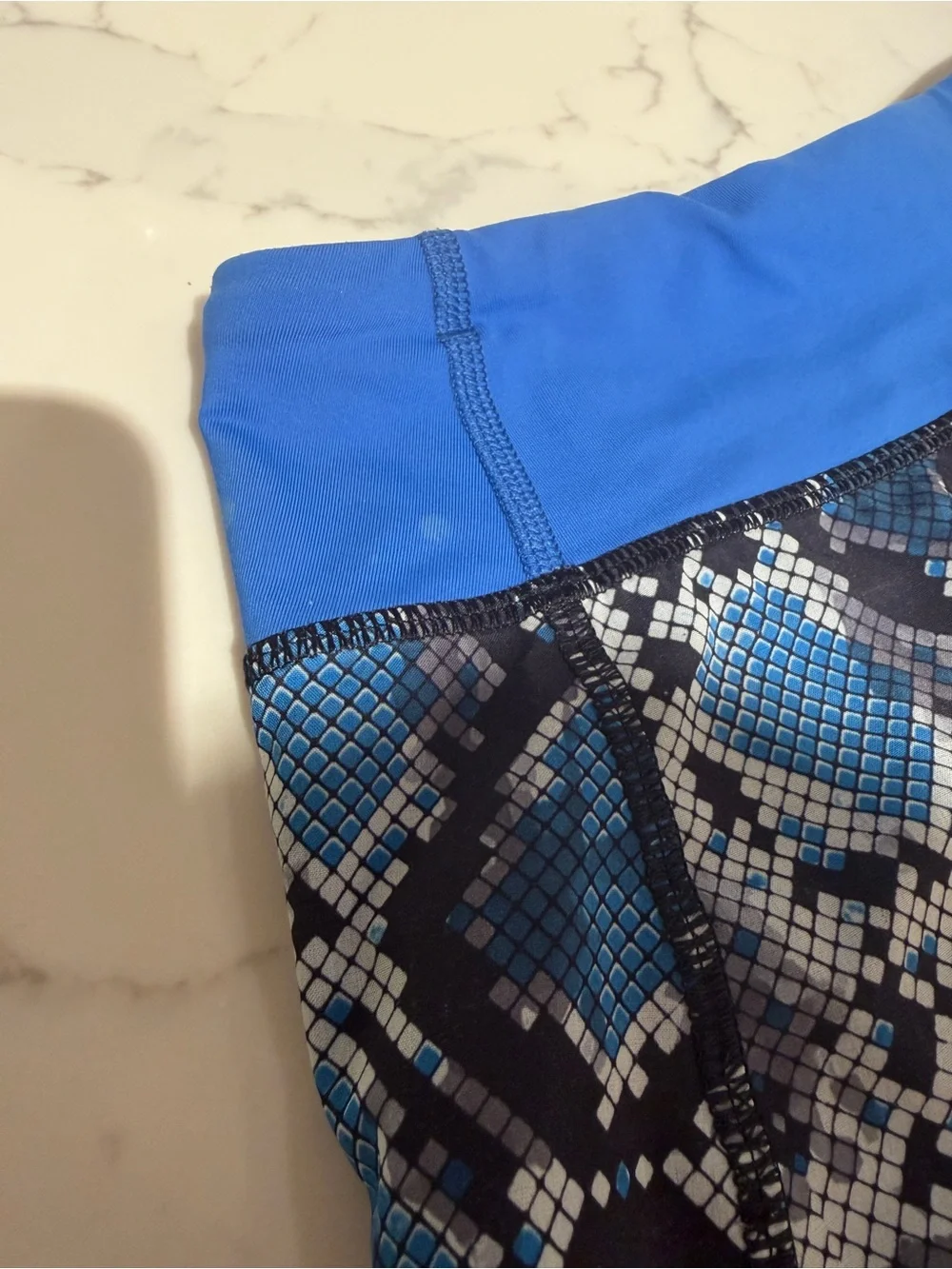 Lululemon Speed Up Lined Shorts in Blue Snake Print
